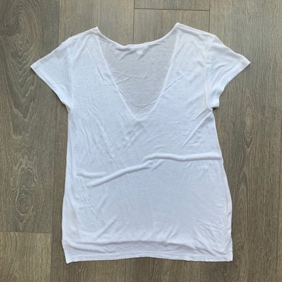 Aritzia Wilfred free T-Shirt V-neck Short Sleeve Size XS - Picture 10 of 10
